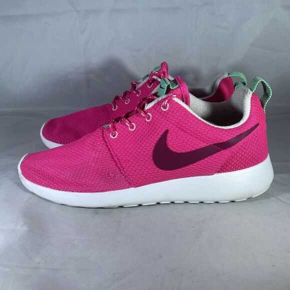 Nike Roshe Run Pink Rasberry Running Shoes 511882-663 Womens Size 8.5 - Picture 1 of 9